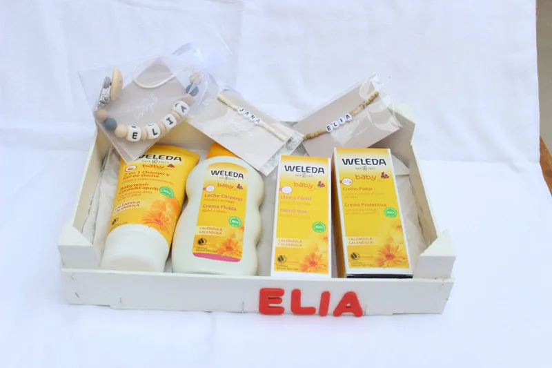 Canastilla – Caja New Born + 4 Cremas WELEDA